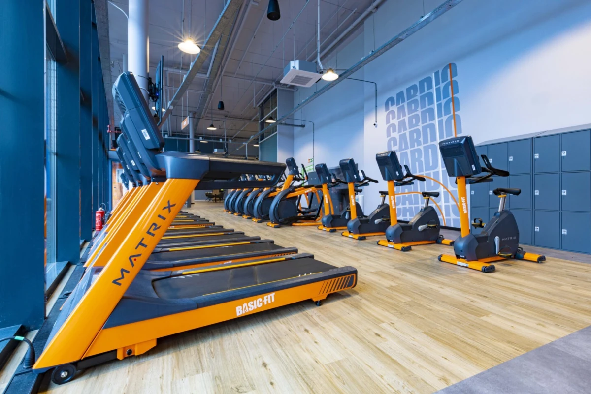 Basic-Fit sportschool bouwen